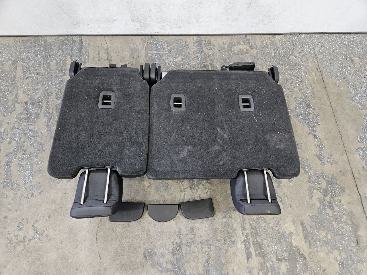2016 ESCALADE THIRD ROW SEATS BLACK POWER FOLDING 26357 - image 12