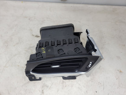 2016 ESCALADE RH PASSENGER OUTER VENT 22946836 26408 - image 2