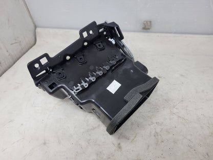 2016 ESCALADE RH PASSENGER OUTER VENT 22946836 26408 - image 8