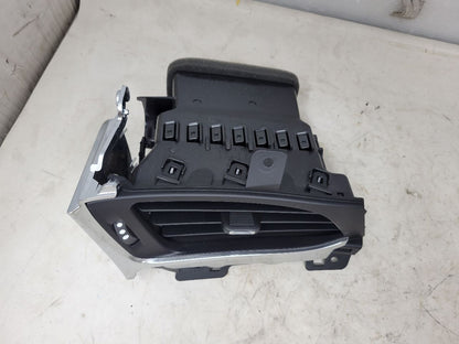 2016 ESCALADE LH DRIVER OUTER DASH VENT 22946837 26415 - image 2