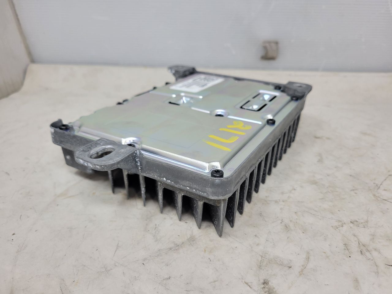 2016 ESCALADE BOSE AMP RADIO AMPLIFIER 23364907 26421 - image 9