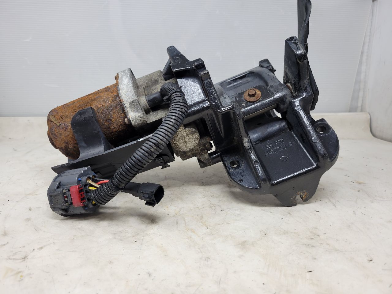 2016 ESCALADE RH PASSENGER RUNNING BOARD MOTOR 26427 - image 2