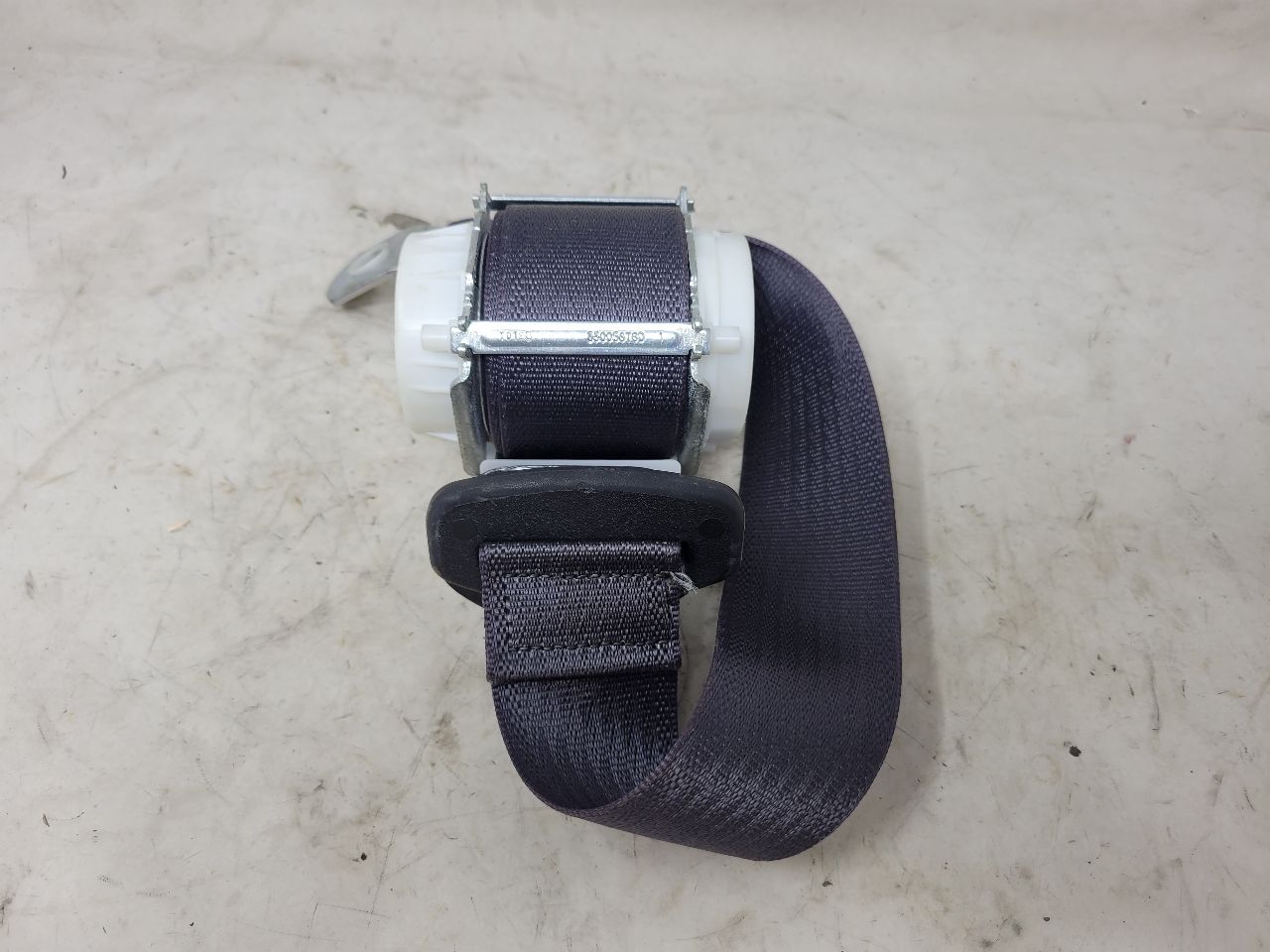 2016 ESCALADE LH REAR SEAT BELT RETRACTOR 2ND ROW 26438 - image 1