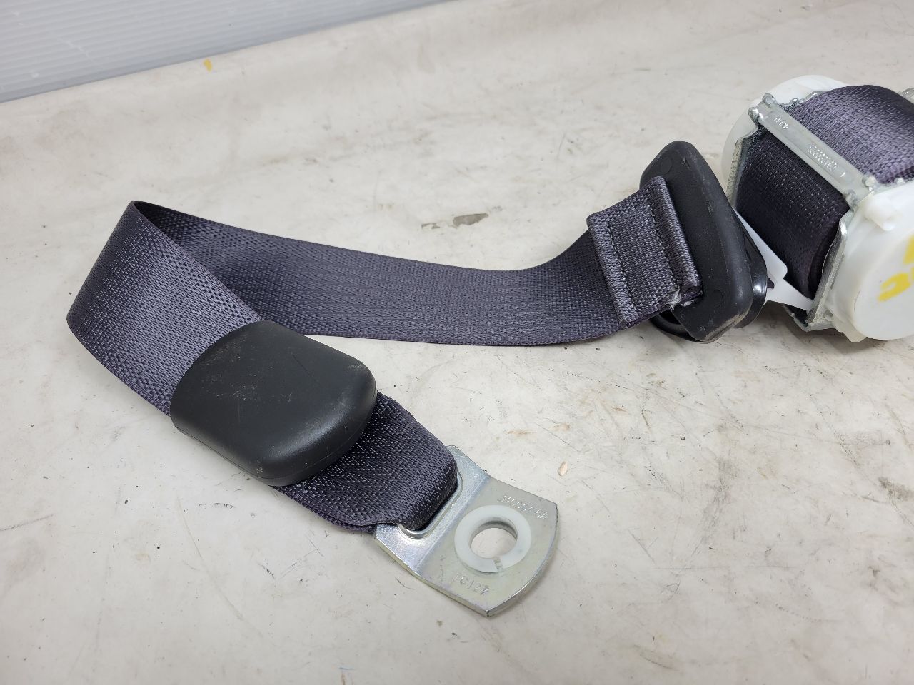 2016 ESCALADE LH REAR SEAT BELT RETRACTOR 2ND ROW 26438 - image 5