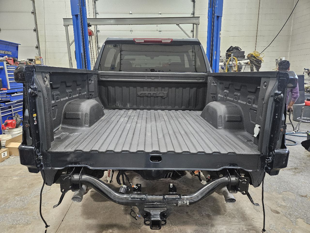 2021 SIERRA150 BED 5'9 DARK SHADOW MET 626D LINER 26624 - image 11