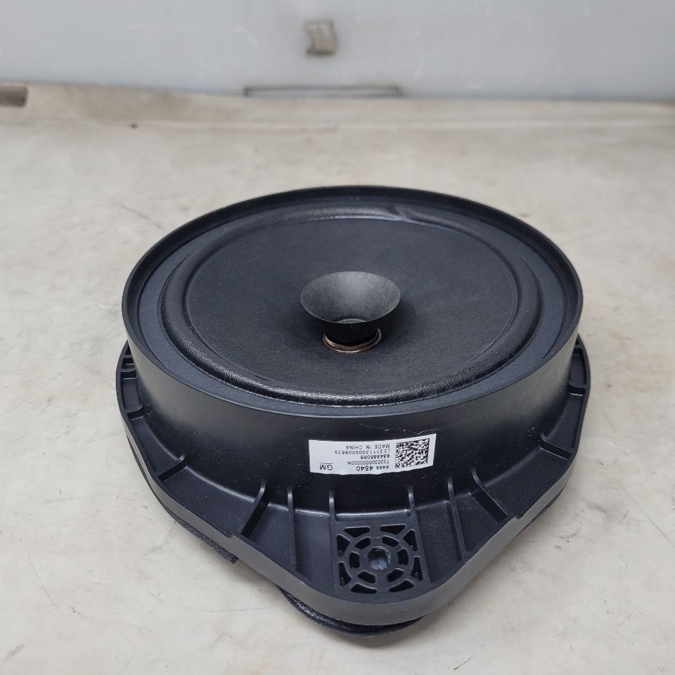 2021 SIERRA150 REAR DOOR BOSE SPEAKER 7K MILES 26635 - image 3