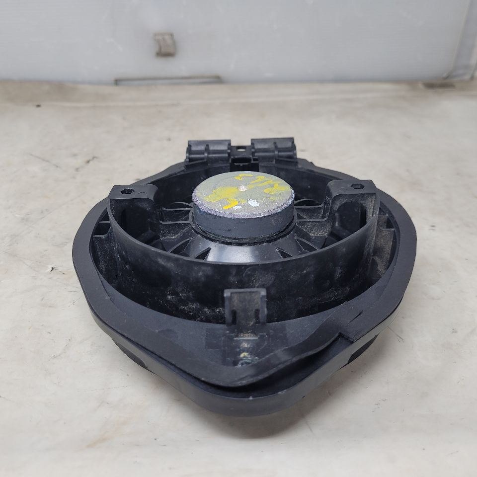 2021 SIERRA150 REAR DOOR BOSE SPEAKER 7K MILES 26635 - image 7