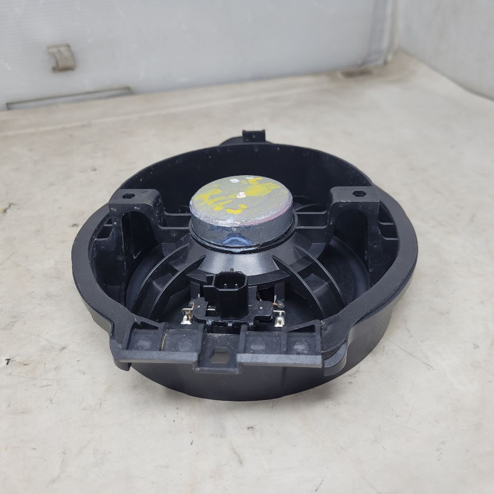 2021 SIERRA150 REAR DOOR BOSE SPEAKER 7K MILES 26635 - image 8