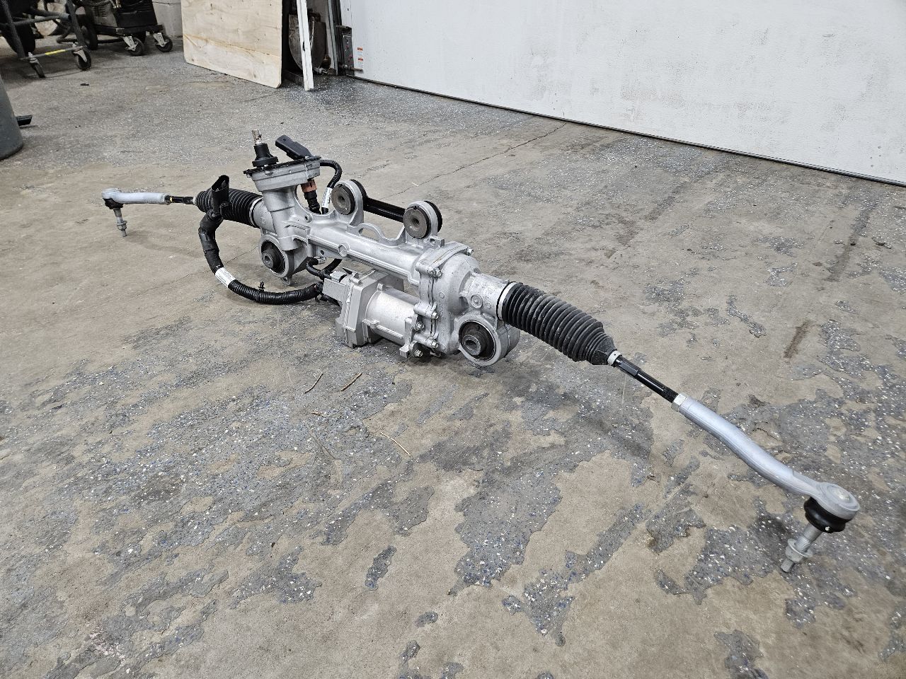 2021 SIERRA150 OEM STEERING RACK 7K MILES 84941965 26645 - image 3
