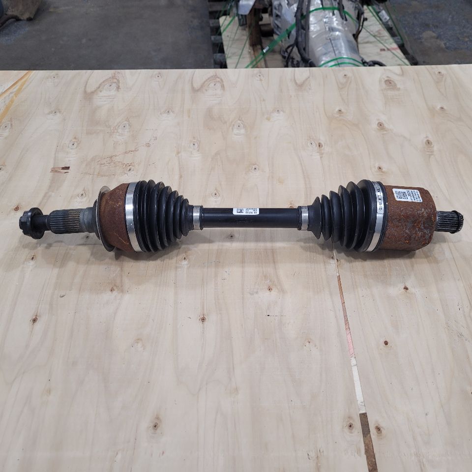 2021 SIERRA150 AT4 TRAILBOSS AXLE SHAFT 84793824 7K 26655 - image 1