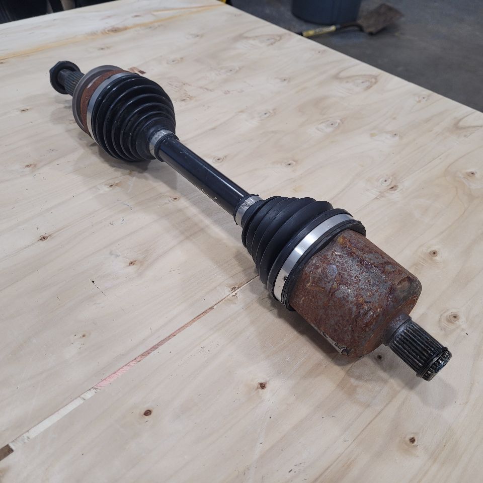2021 SIERRA150 AT4 TRAILBOSS AXLE SHAFT 84793824 7K 26655 - image 5