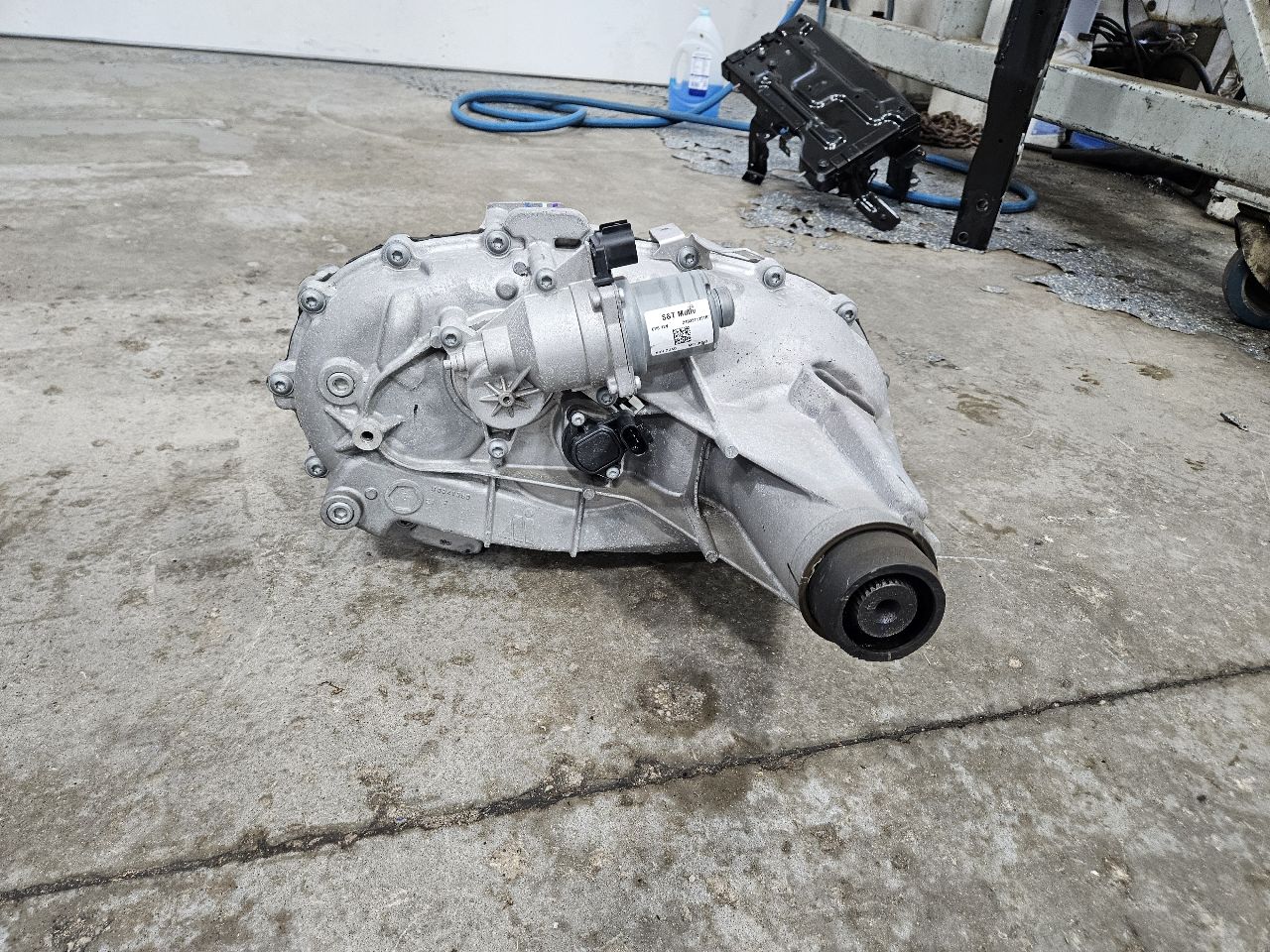 2021 SIERRA150 2 SPEED TRANSFER CASE BB8 7,696 MILE 26666 - image 2