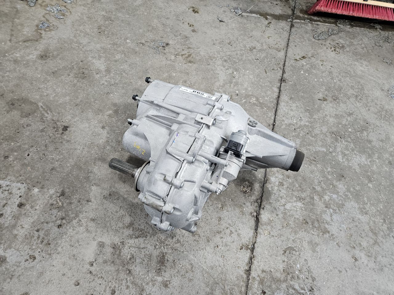 2021 SIERRA150 2 SPEED TRANSFER CASE BB8 7,696 MILE 26666 - image 10
