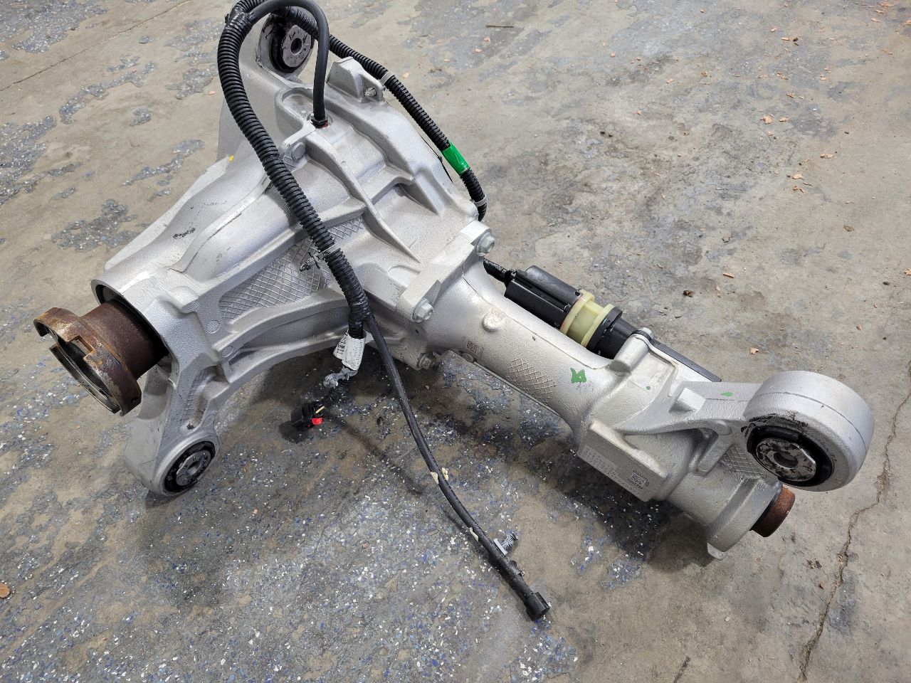 2021 SIERRA150 FRONT AXLE GU5 3.23 SU5 7,696 MILES 26668 - image 5