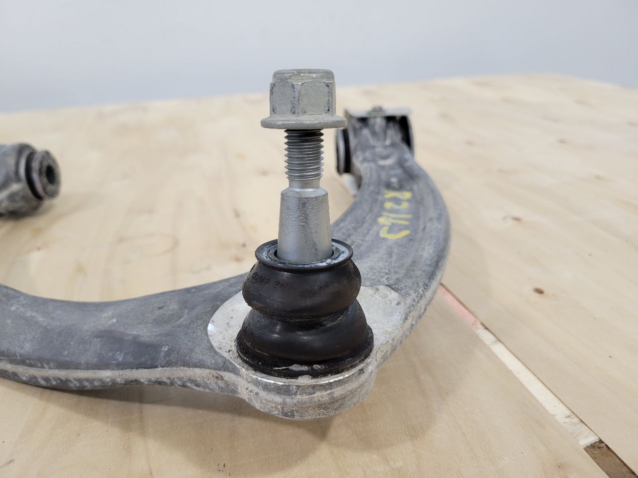 2021 SIERRA150 RH PASSENGER UPPER CONTROL ARM 7K MI 26669 - image 5