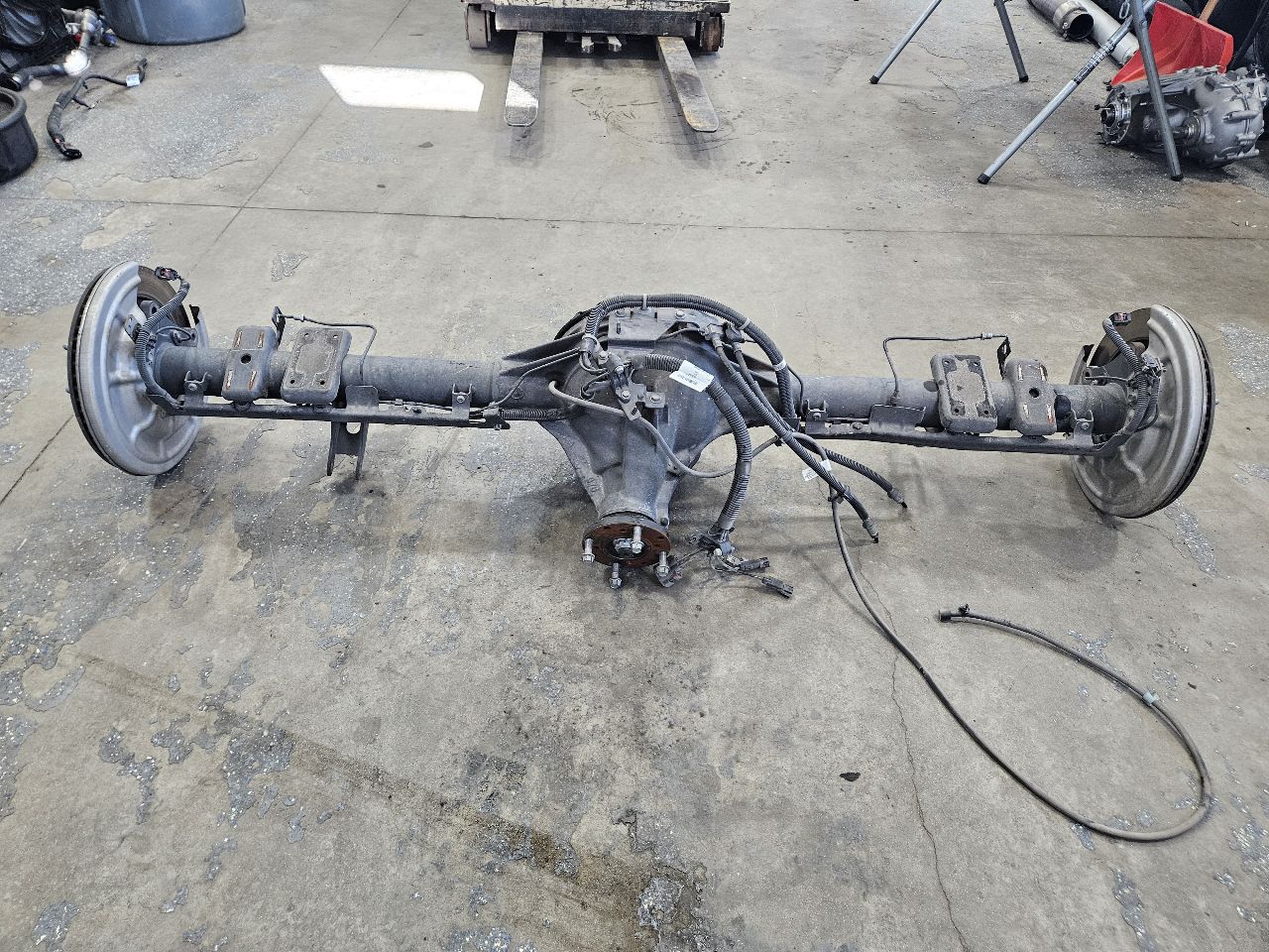 2021 SIERRA150 REAR AXLE 9.75 RG 3.23 GU5 G80 42K 26741 - image 1