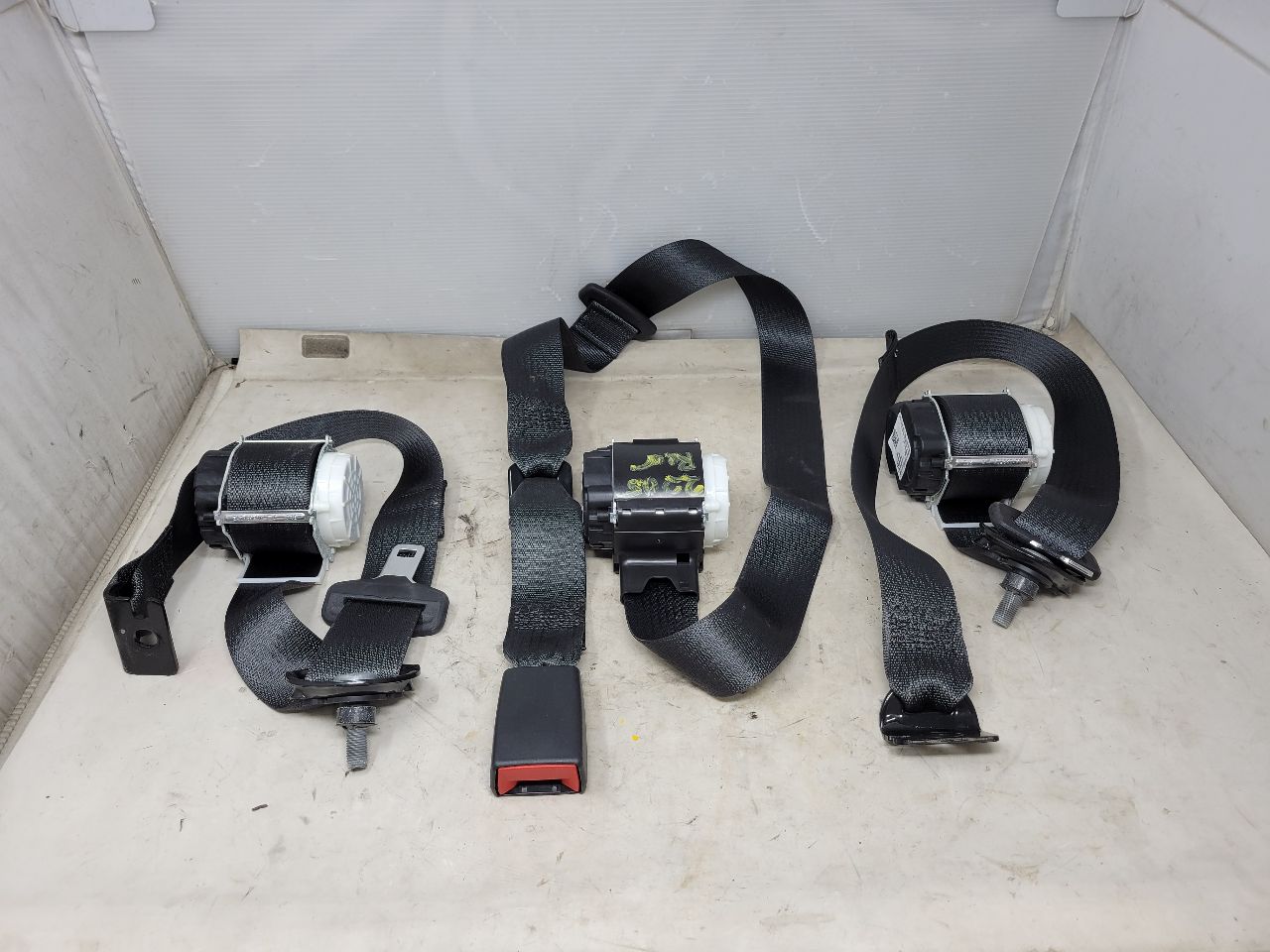 2021 SIERRA150 SET OF 3 REAR SEAT BELTS BLACK 26815 - image 1