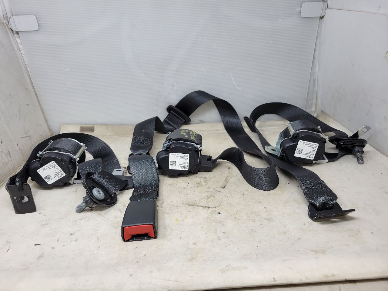 2021 SIERRA150 SET OF 3 REAR SEAT BELTS BLACK 26815 - image 5