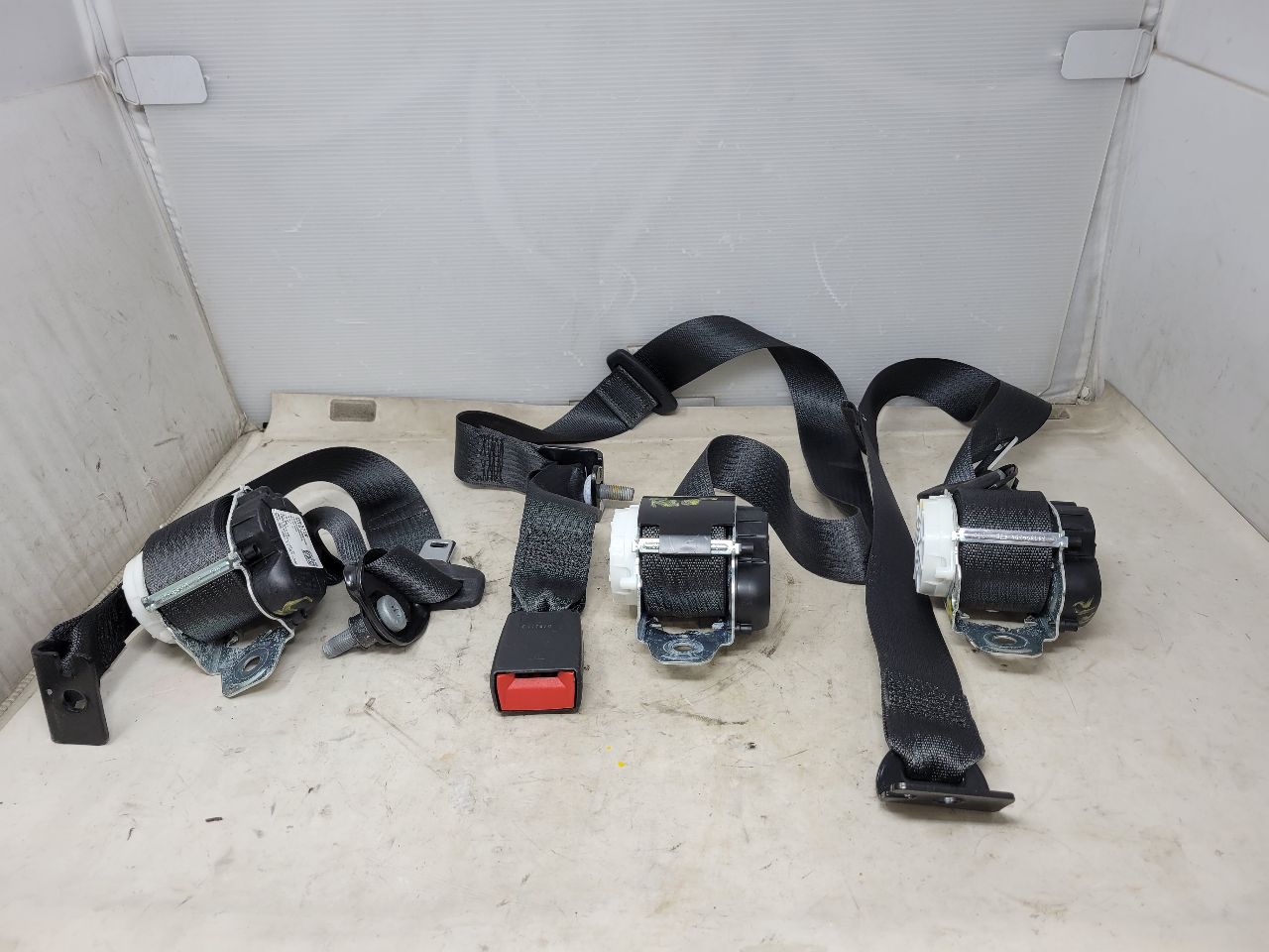 2021 SIERRA150 SET OF 3 REAR SEAT BELTS BLACK 26815 - image 6