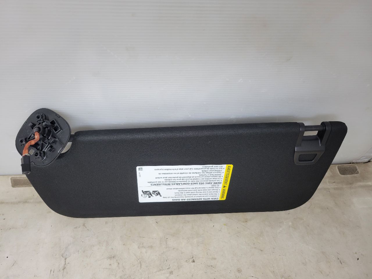 2021 SIERRA150 RH PASSENGER LIGHT SUN VISOR BLACK 26826 - image 2