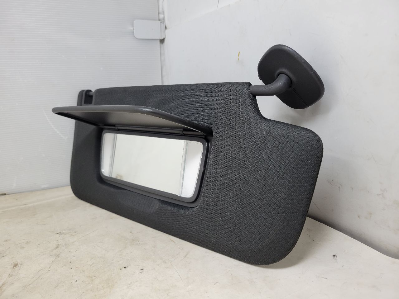 2021 SIERRA150 RH PASSENGER LIGHT SUN VISOR BLACK 26826 - image 9