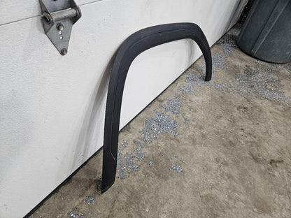 2019 SIERRA150 PASSENGER FRONT FENDER FLARE OEM 844 26848 - image 3
