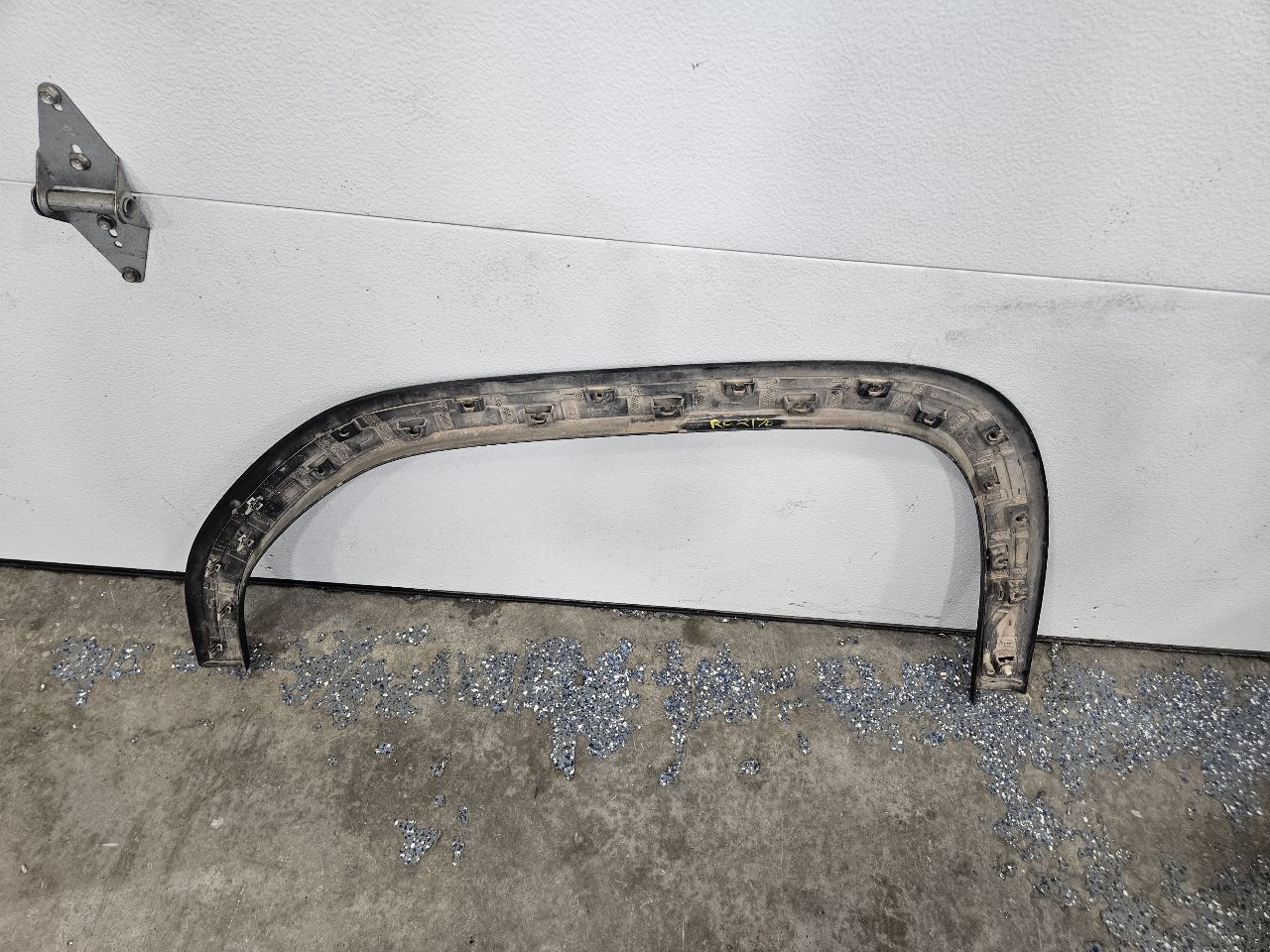 2019 SIERRA150 PASSENGER FRONT FENDER FLARE OEM 844 26848 - image 7