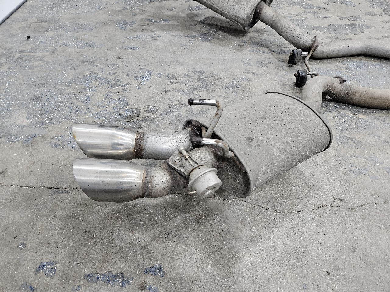 2013 CAMARO OEM DUAL BI MODE EXHAUST NPP CATBACK 26890 - image 13