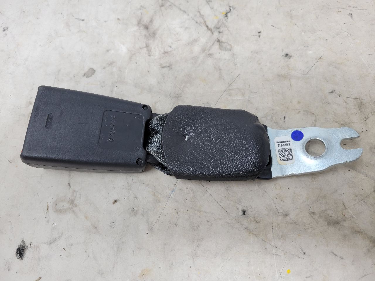 2018 CAMARO REAR SEAT BELT BUCKLE FITS LH OR RH 26963 - image 6