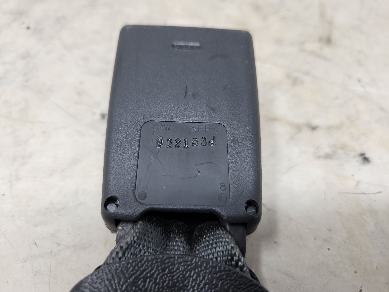 2018 CAMARO REAR SEAT BELT BUCKLE FITS LH OR RH 26963 - image 8