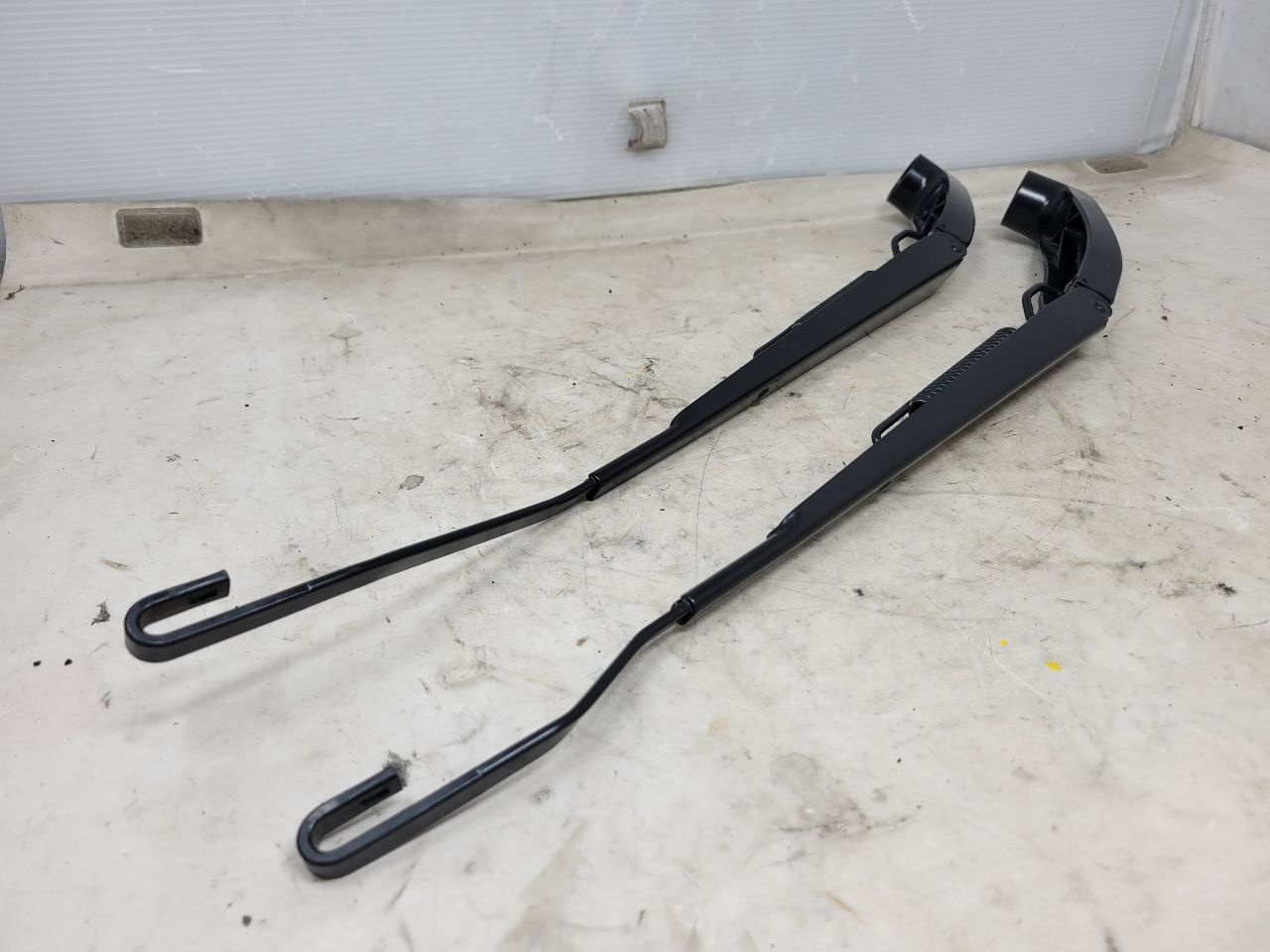 2018 CAMARO WINDSHIELD WIPER ARMS PAIR LH RH 26966 - image 4