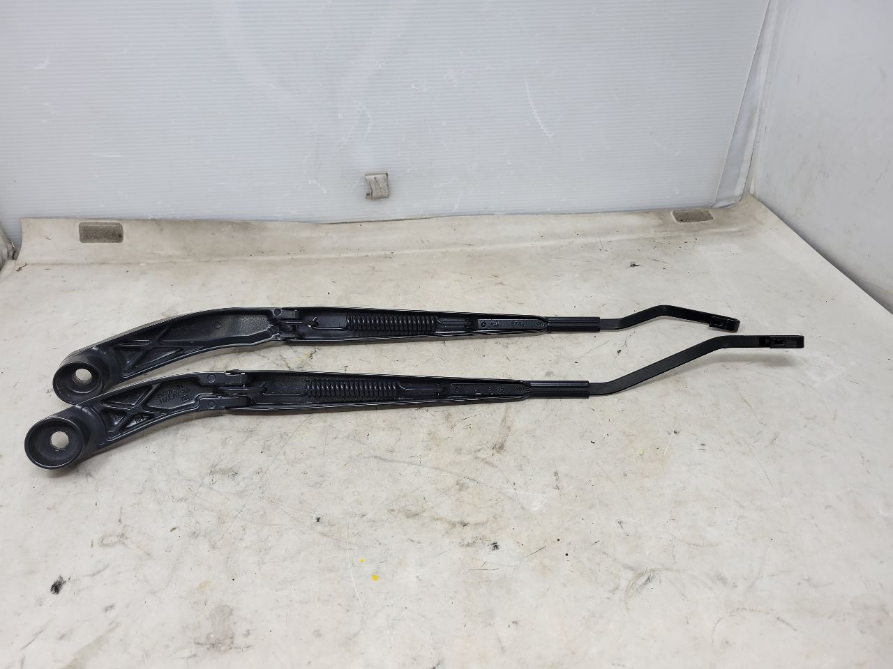 2018 CAMARO WINDSHIELD WIPER ARMS PAIR LH RH 26966 - image 10