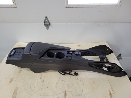 2018 CAMARO 2SS CENTER CONSOLE WIRELESS CHARGER 26977 - image 2