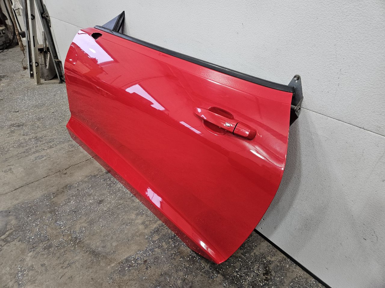 2018 CAMARO LH DOOR PULL ME OVER RED G7C 130X 26978 - image 3