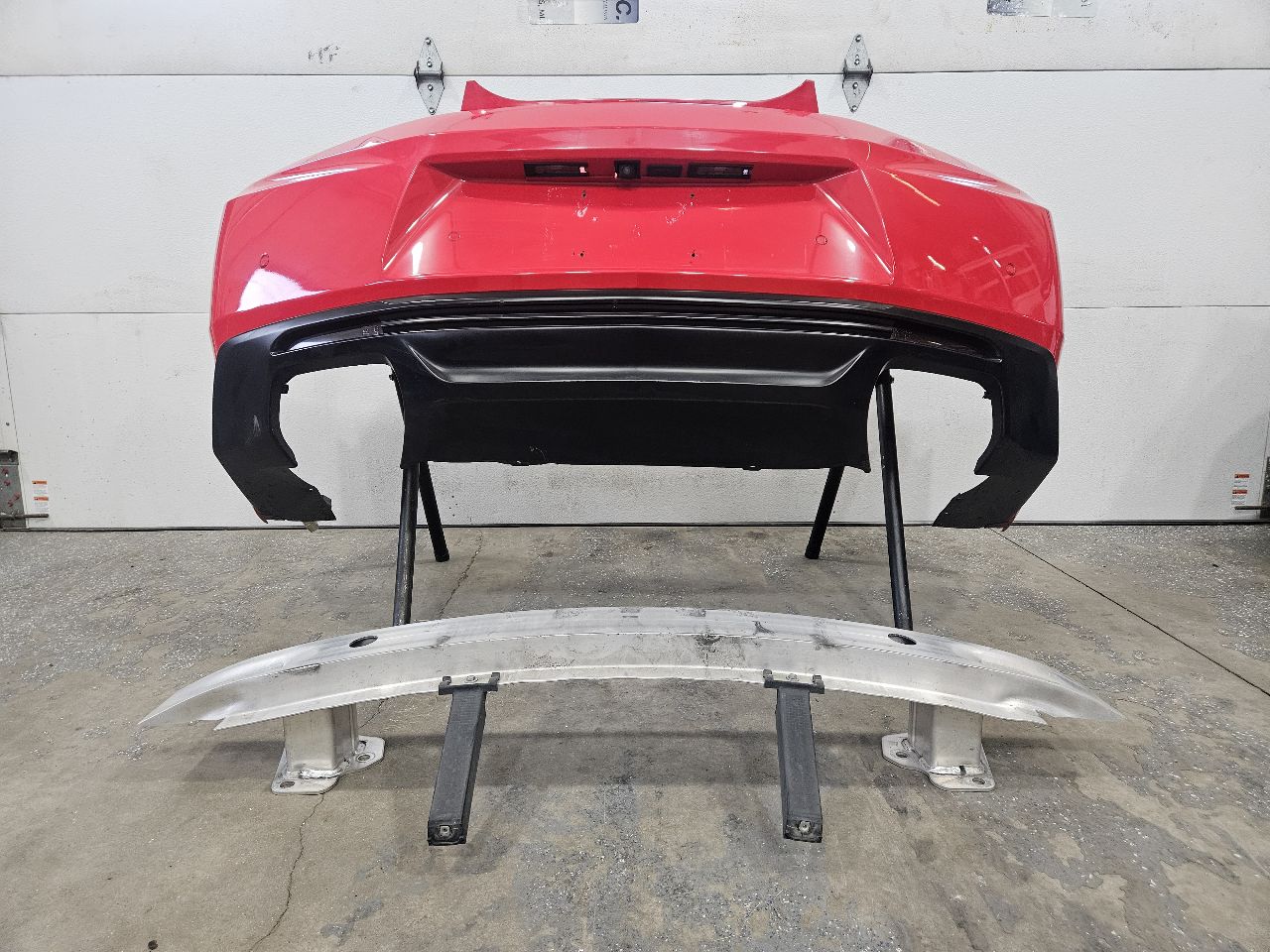 2018 CAMARO REAR SS PARK ASSIST NPP RED G7C 130X 26985 - image 11