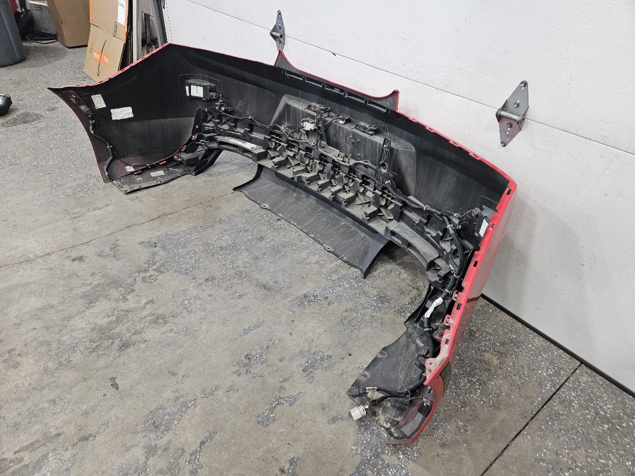 2018 CAMARO REAR SS PARK ASSIST NPP RED G7C 130X 26985 - image 15