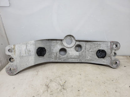 2018 CAMARO SS M6 TR6060 TRANS CROSSMEMBER 26986 - image 1