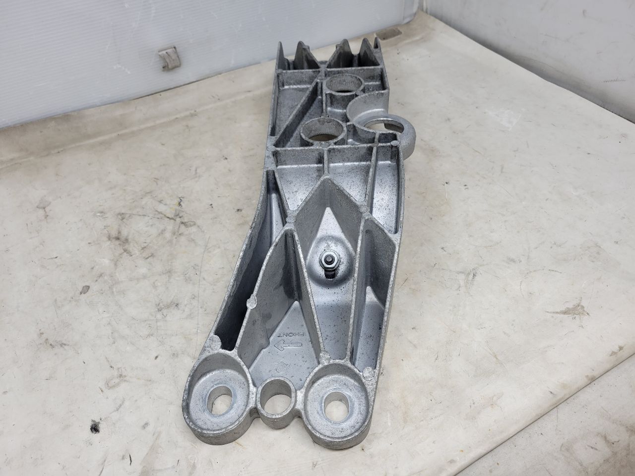 2018 CAMARO SS M6 TR6060 TRANS CROSSMEMBER 26986 - image 5