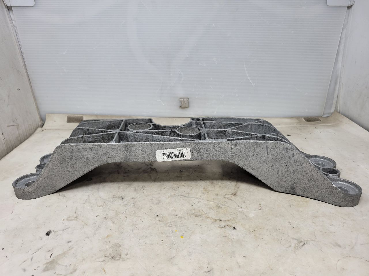 2018 CAMARO SS M6 TR6060 TRANS CROSSMEMBER 26986 - image 6