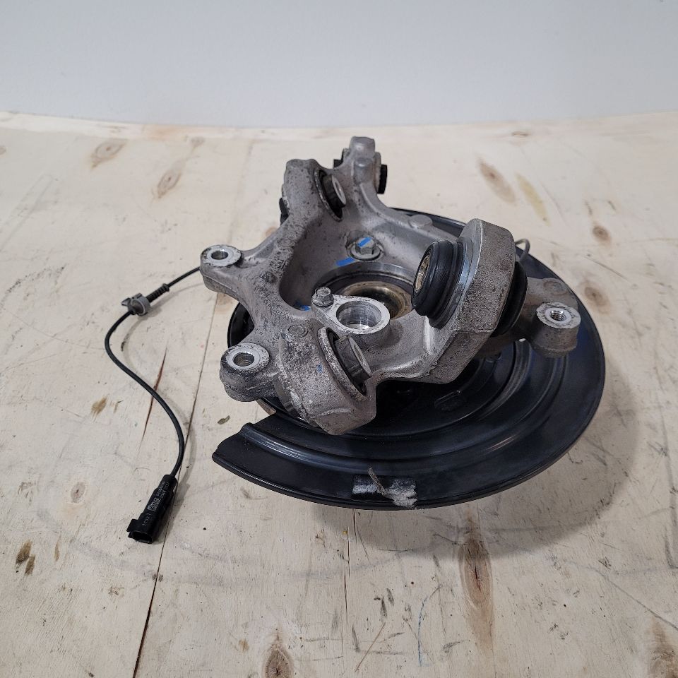 2018 CAMARO RH PASSENGER REAR SPINDLE SS 1LE 27028 - image 6