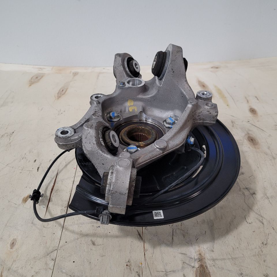 2018 CAMARO LH DRIVER REAR SPINDLE SS 1LE 27029 - image 4