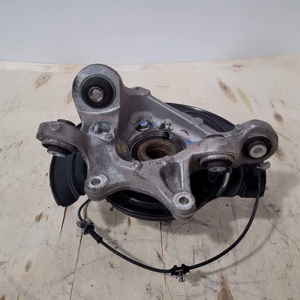 2018 CAMARO LH DRIVER REAR SPINDLE SS 1LE 27029 - image 5