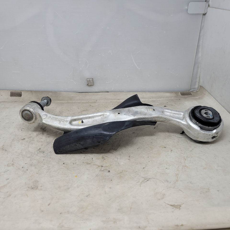 2018 CAMARO RH FRONT LOWER CONTROL ARM 27035 - image 4