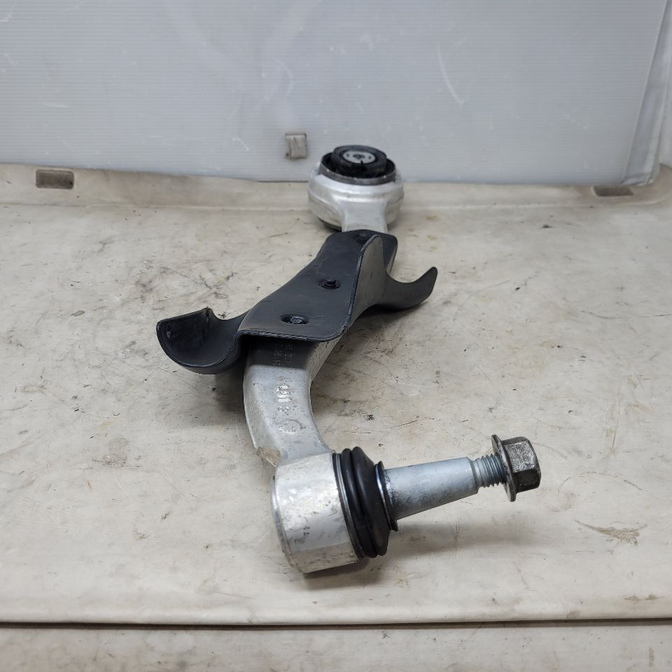2018 CAMARO RH FRONT LOWER CONTROL ARM 27035 - image 5