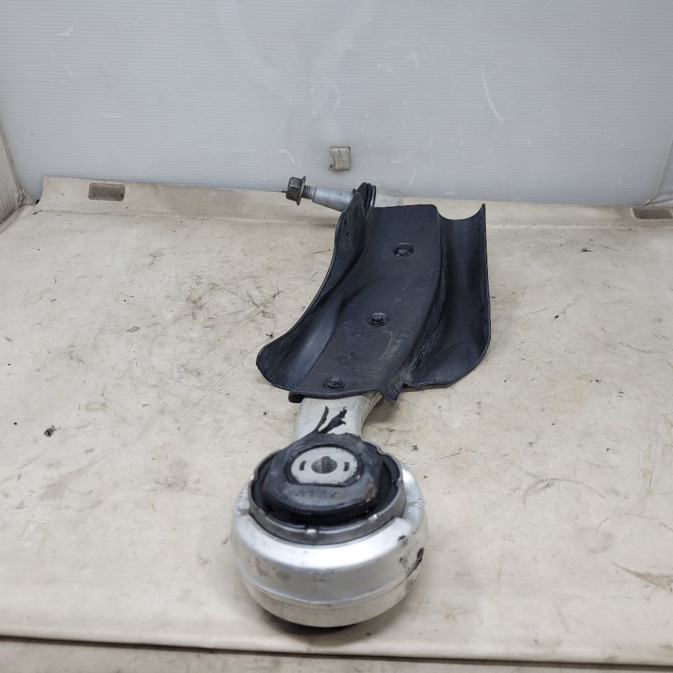 2018 CAMARO RH FRONT LOWER CONTROL ARM 27035 - image 7