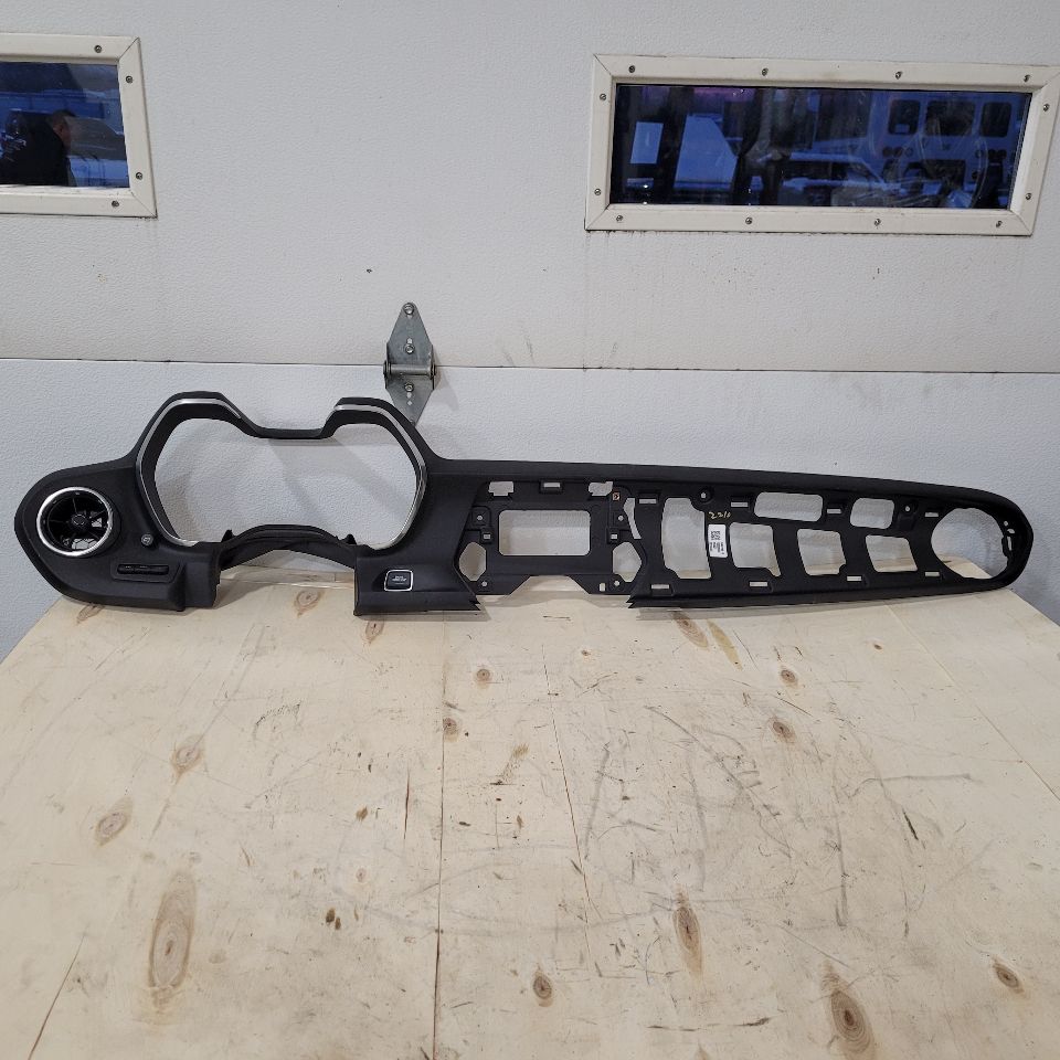 2018 CAMARO DASH BEZEL CLUSTER SURROUND TRIM 27040 - image 1
