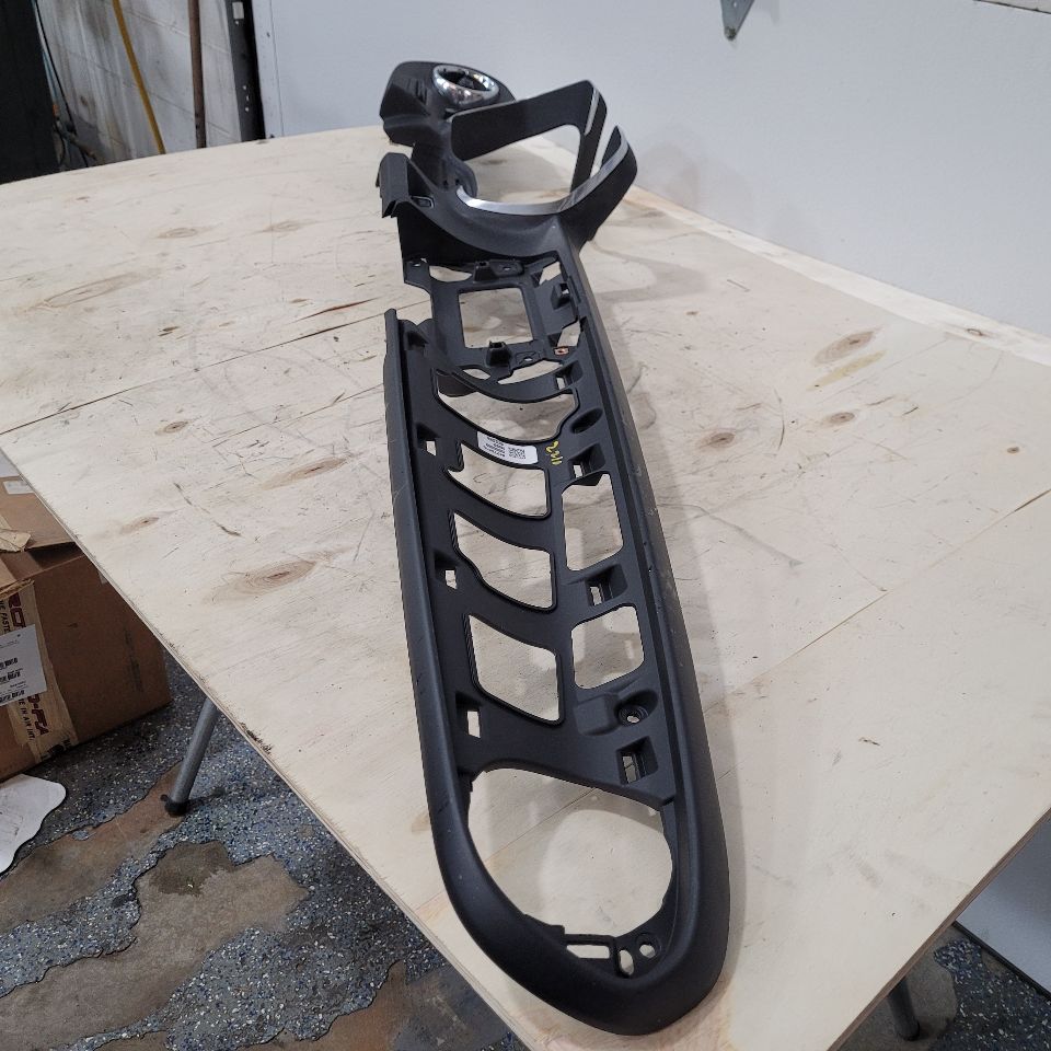 2018 CAMARO DASH BEZEL CLUSTER SURROUND TRIM 27040 - image 3
