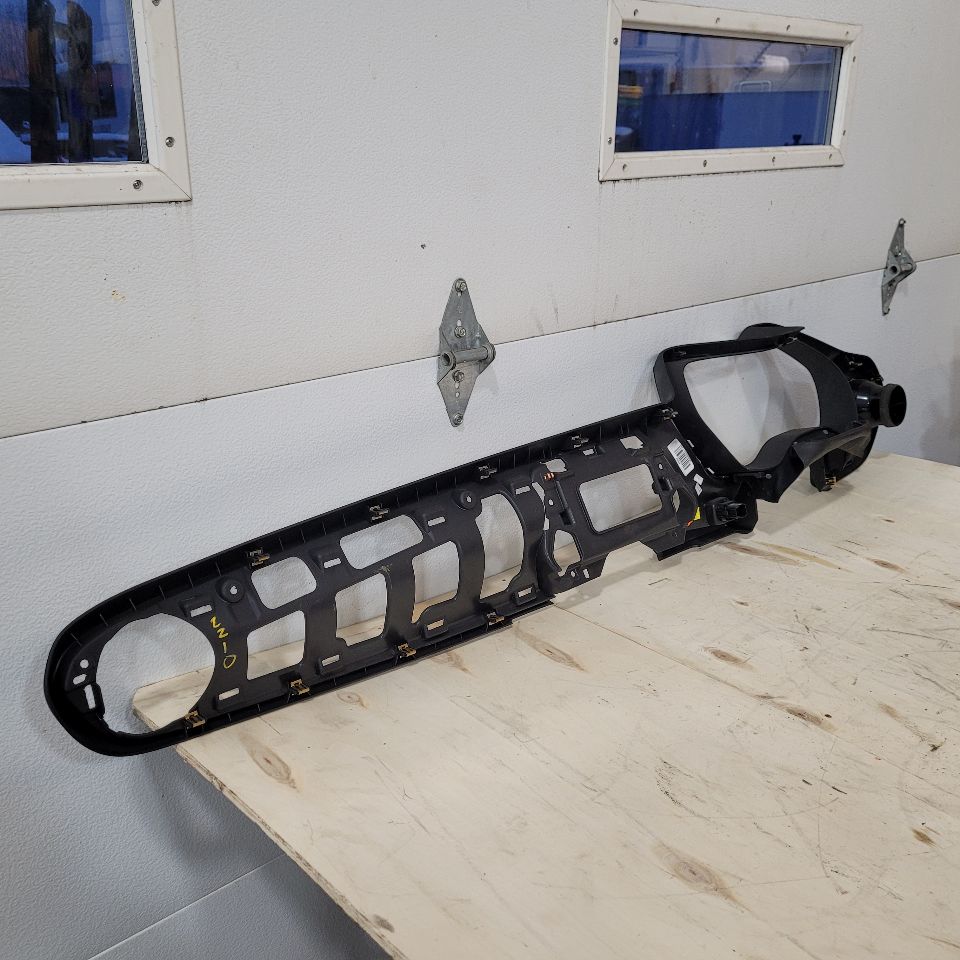 2018 CAMARO DASH BEZEL CLUSTER SURROUND TRIM 27040 - image 10
