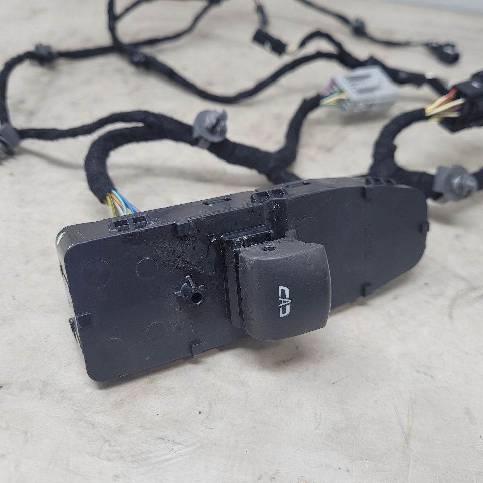 2018 CAMARO RH DOOR PANEL WIRING HARNESS 27070 - image 4