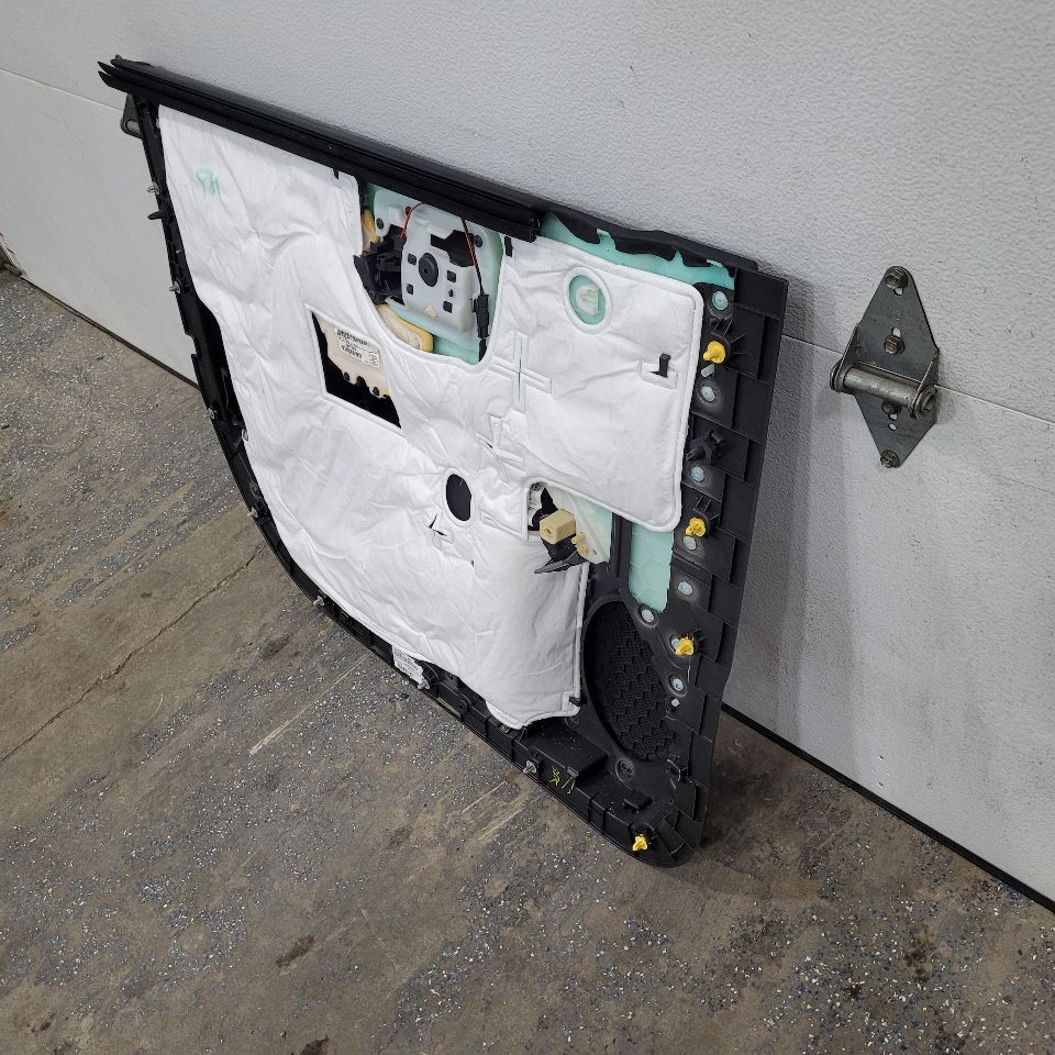 2017 SILVRDO15 RH FRONT DOOR TRIM PANEL HIGH COUNTR 27099 - image 3